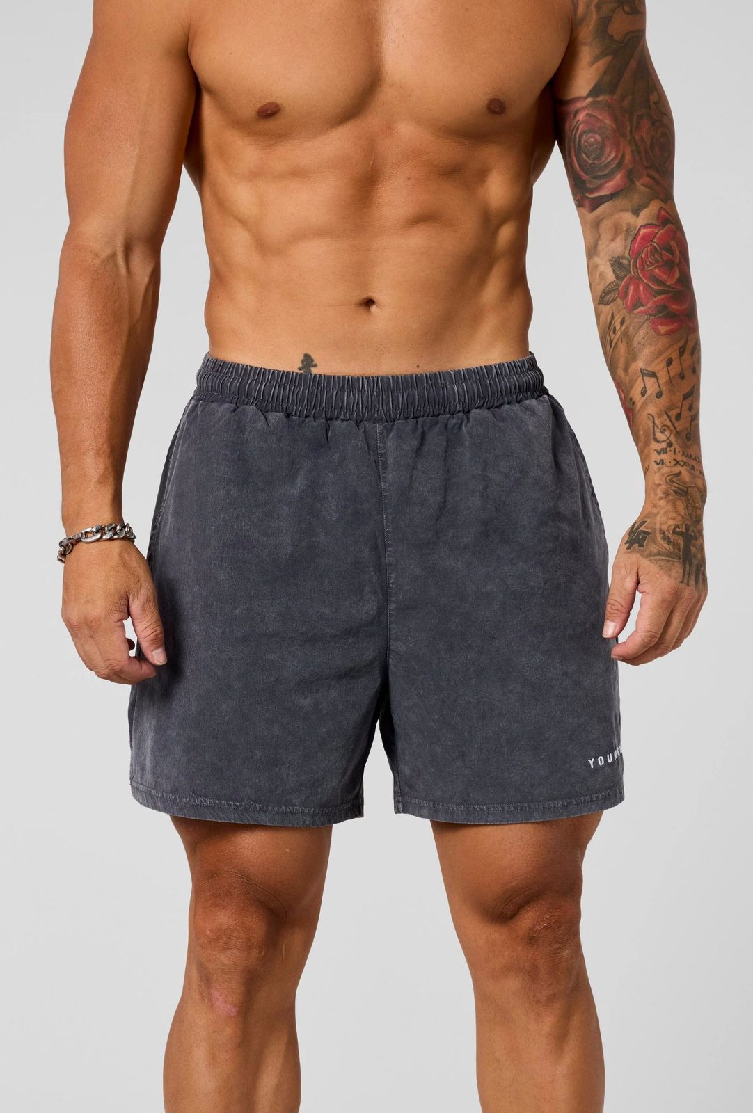 Washed fitness shorts