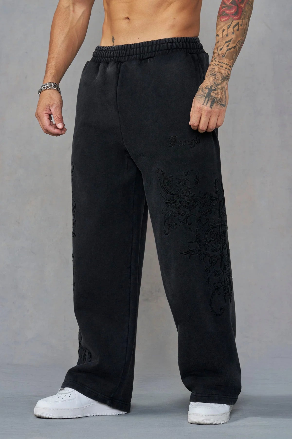 Young LA Threadmark Sweats Black Wash