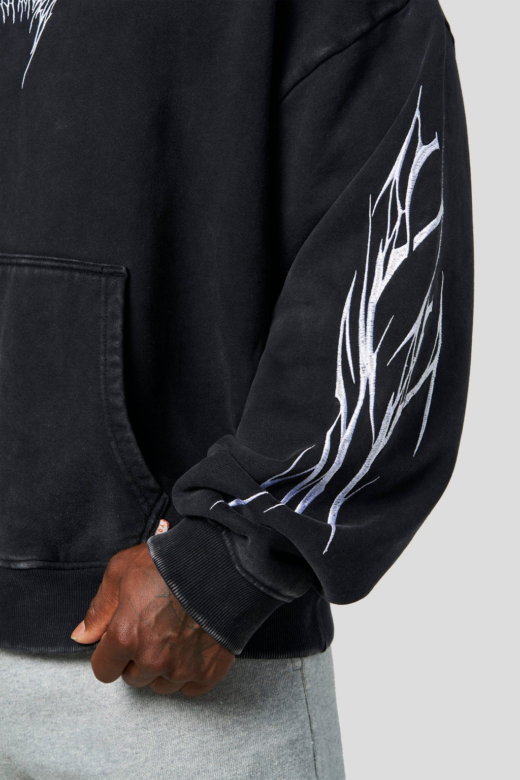 Vengeance Pullover Black Wash/White Wash