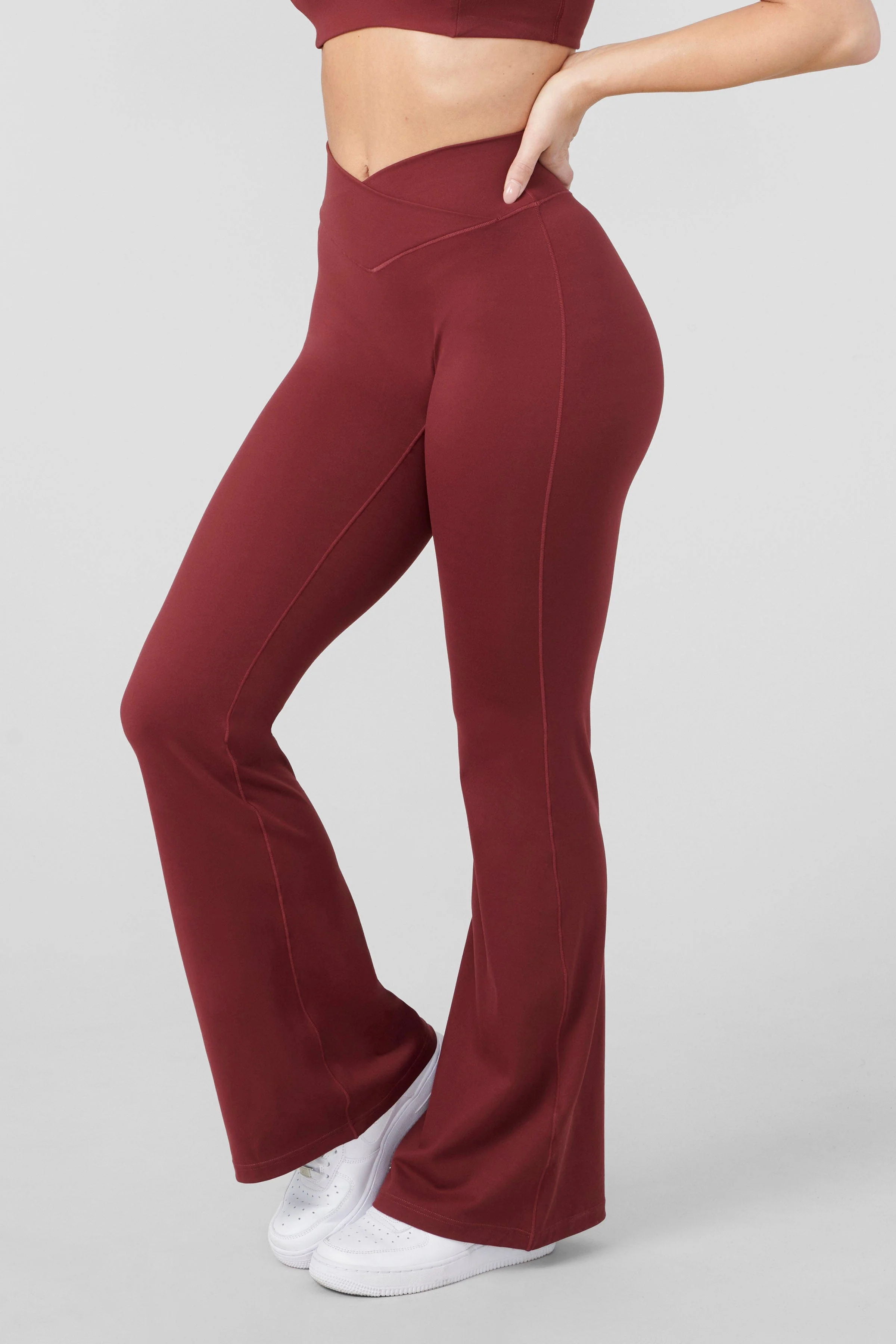 Vital Flare Pants Burgundy