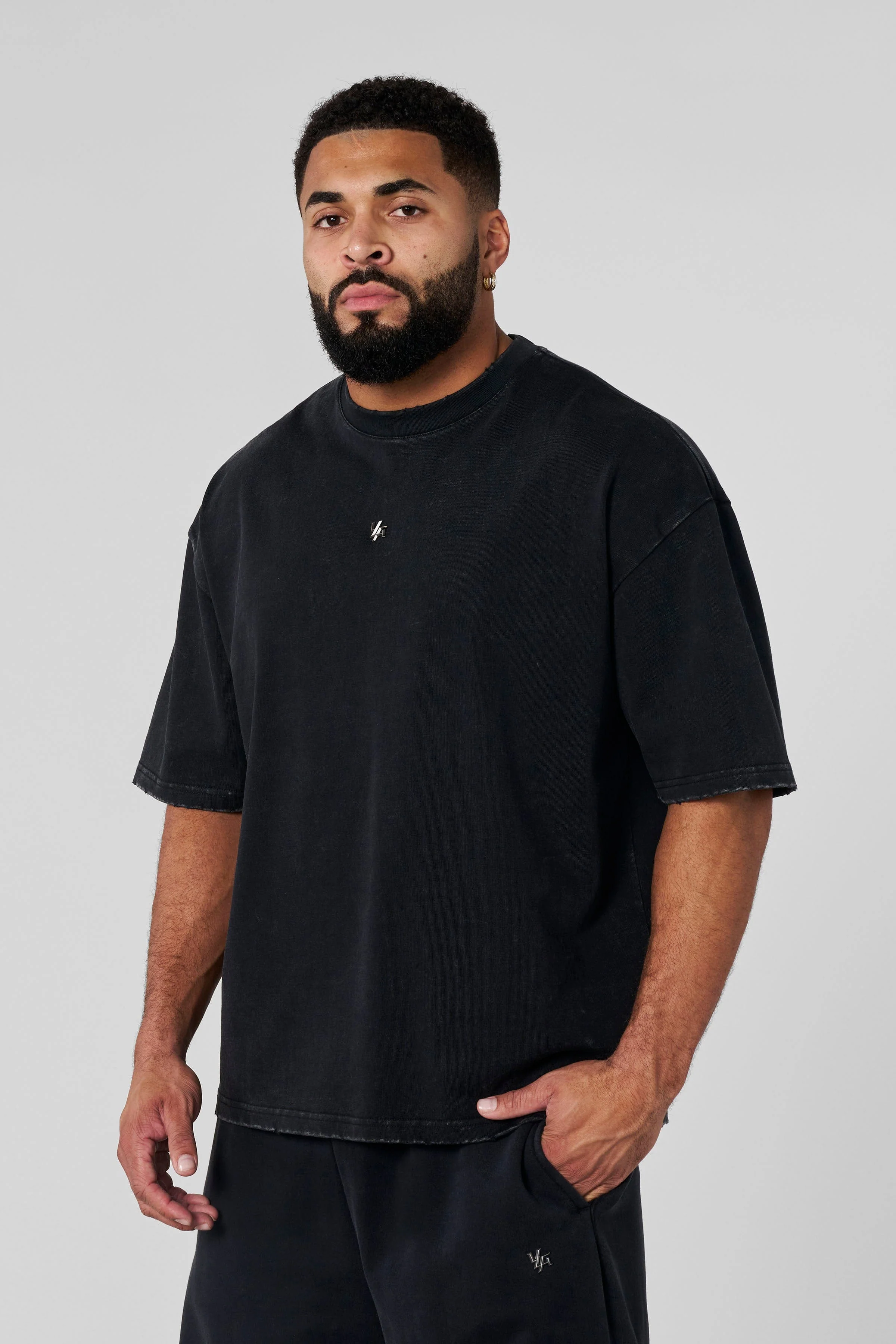 Elevated Essentials - Relaxed Tee Black Wash